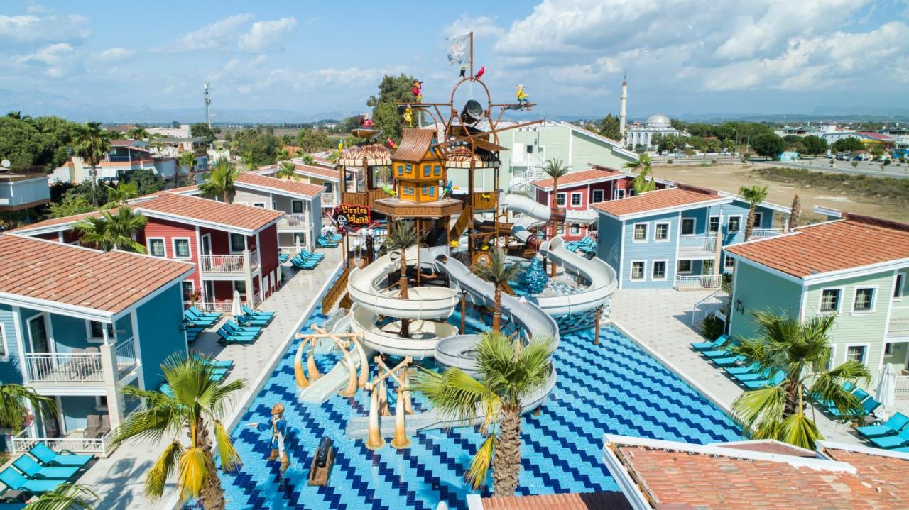 Crystal Club World Of Colours Hotel Belek Exterior foto