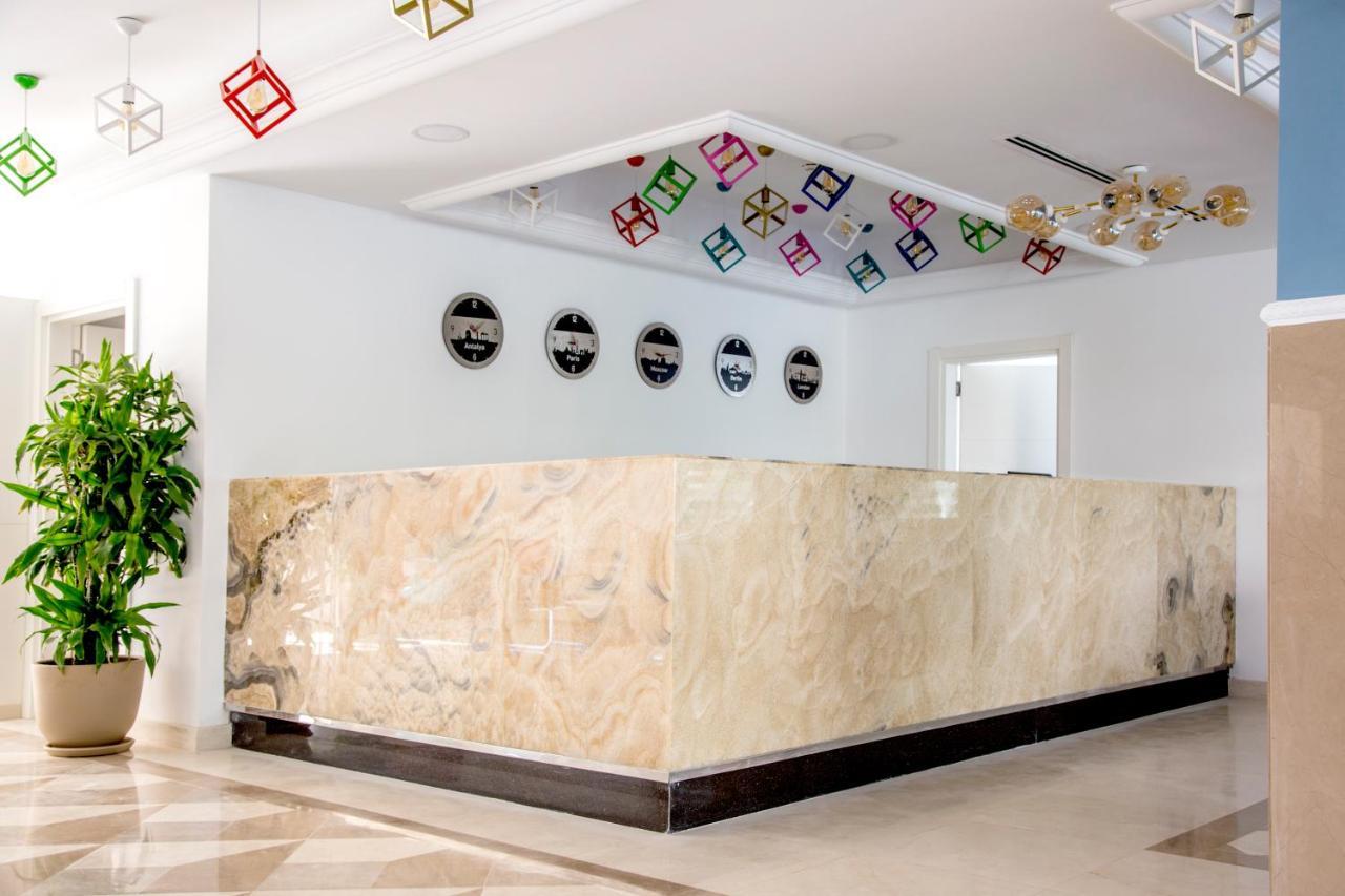 Crystal Club World Of Colours Hotel Belek Exterior foto