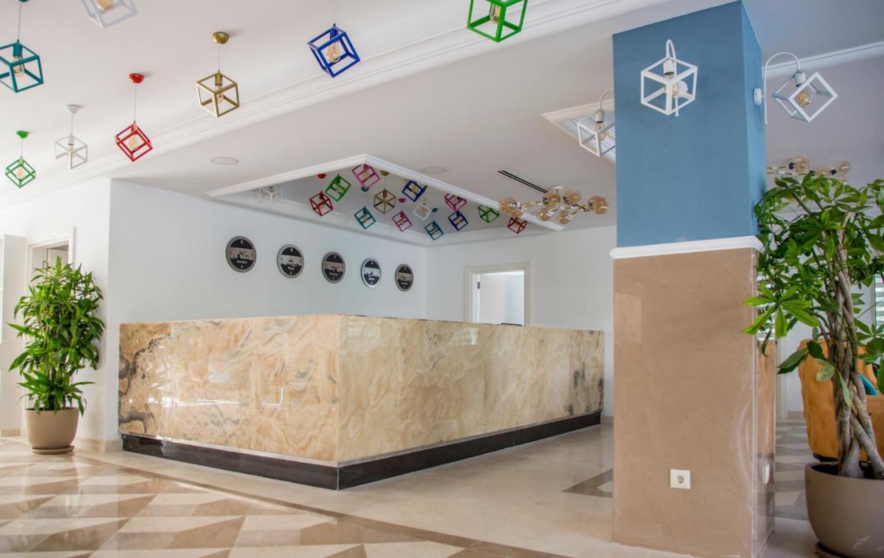 Crystal Club World Of Colours Hotel Belek Exterior foto