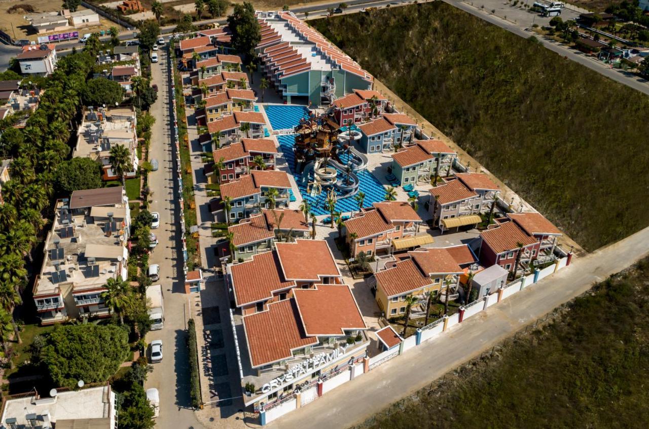 Crystal Club World Of Colours Hotel Belek Exterior foto