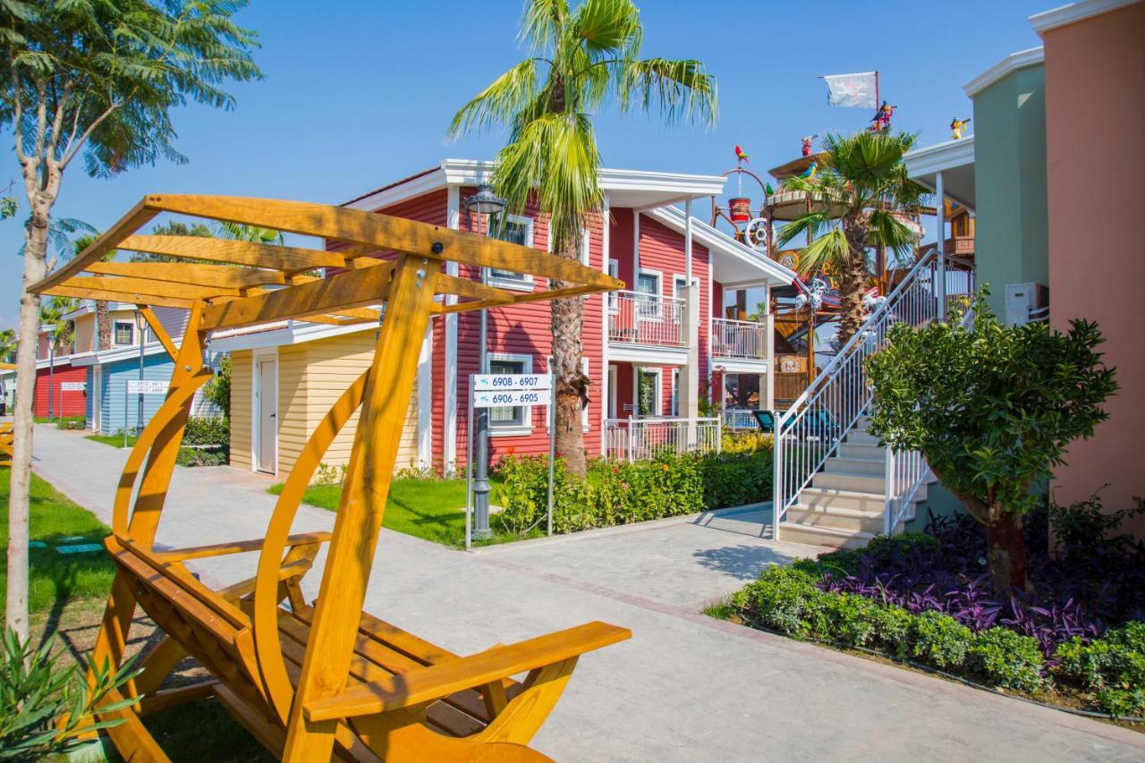 Crystal Club World Of Colours Hotel Belek Exterior foto