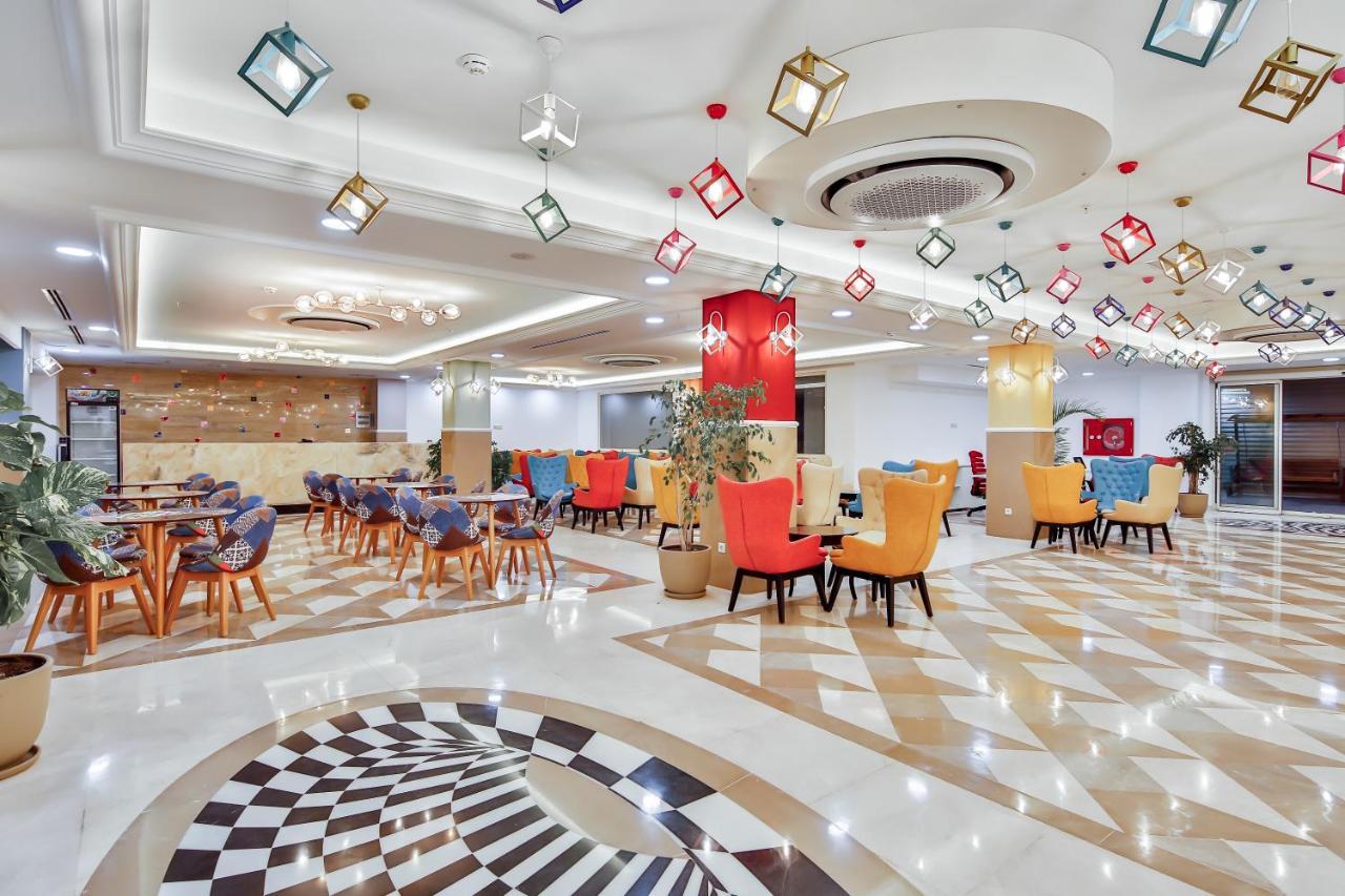 Crystal Club World Of Colours Hotel Belek Exterior foto