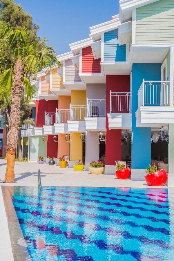 Crystal Club World Of Colours Hotel Belek Exterior foto