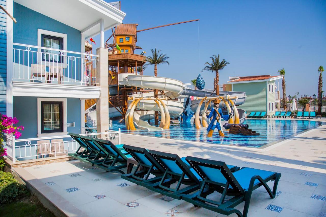 Crystal Club World Of Colours Hotel Belek Exterior foto